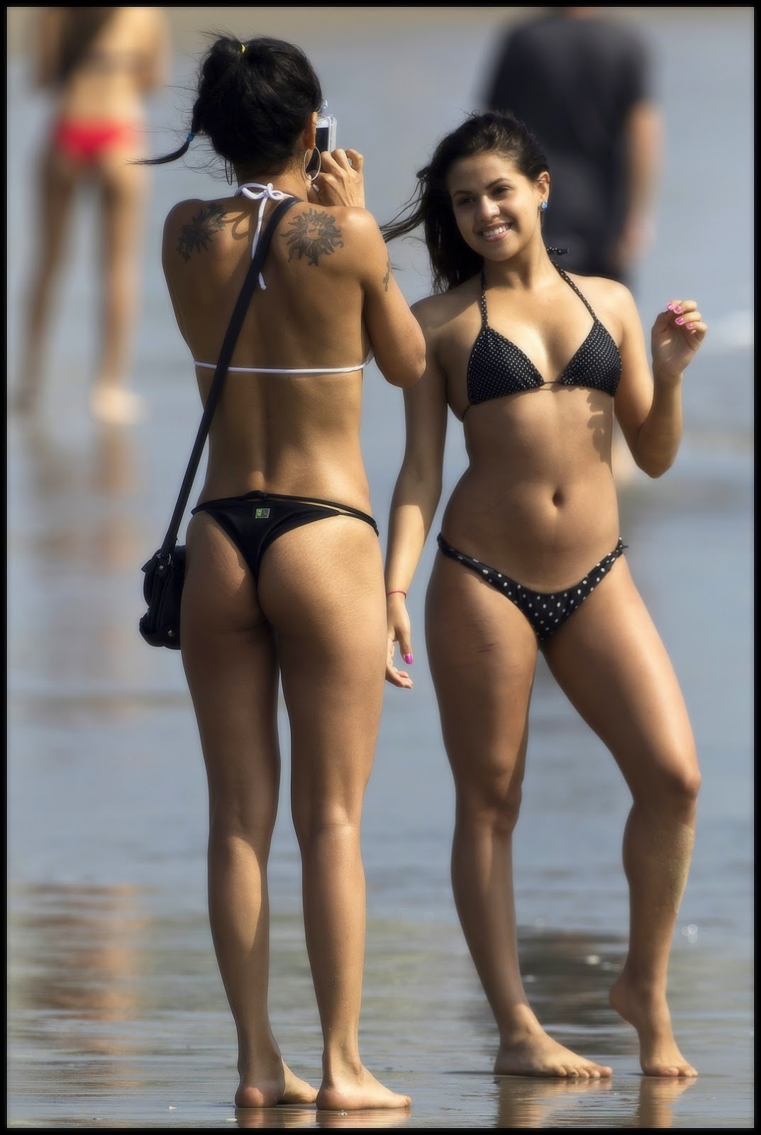 Mujere dos chicas playa en Sevilla-5729