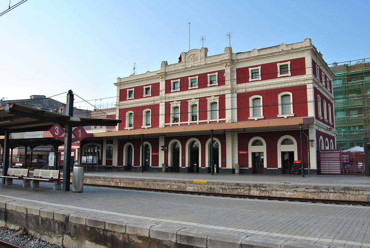 Estacion de autobus en Badalona-9693